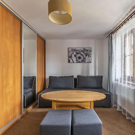 Nefryt - Lodowka I Czajnik W Pokoju, Dwa Aneksy Kuchenne Ogolnodostepne, Duzy Parking