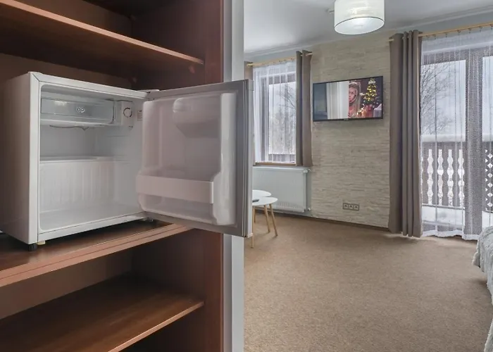 Nefryt - Lodowka I Czajnik W Pokoju, Dwa Aneksy Kuchenne Ogolnodostepne, Duzy Parking Feriested *