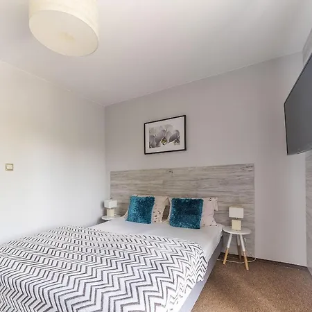 Nefryt - 600 M Od Pkp, Duzy Parking, Lodowka, Czajnik, Balkon, * كارباش