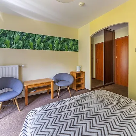 Nefryt - Lodowka I Czajnik W Pokoju, Dwa Aneksy Kuchenne Ogolnodostepne, Duzy Parking *