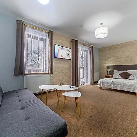 리조트 Nefryt - 600 M Od Pkp, Duzy Parking, Lodowka, Czajnik, Balkon, 카르파츠