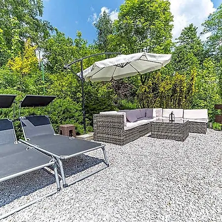 Nefryt - 600 M Od Pkp, Duzy Parking, Lodowka, Czajnik, Balkon, *