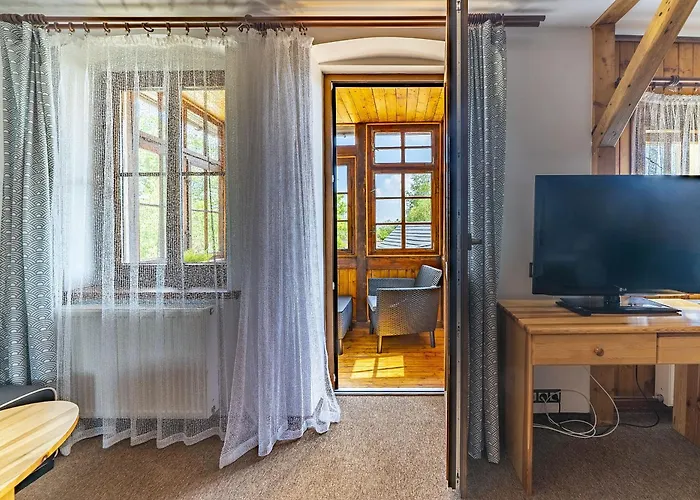 Rezort Nefryt - Lodowka I Czajnik W Pokoju, Dwa Aneksy Kuchenne Ogolnodostepne, Duzy Parking Karpacz